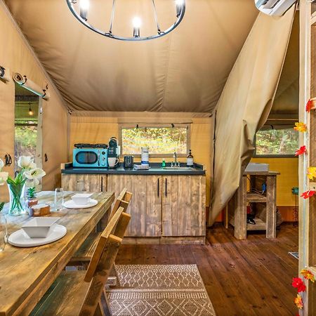 Hotel Firefly Season Glamping Sevierville Exteriér fotografie