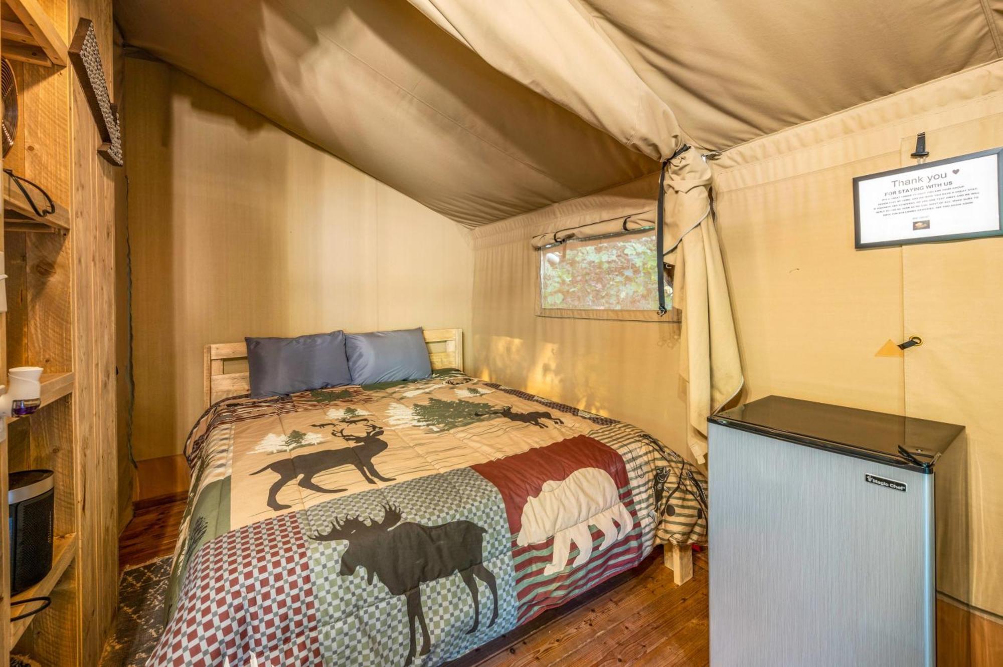 Hotel Firefly Season Glamping Sevierville Exteriér fotografie