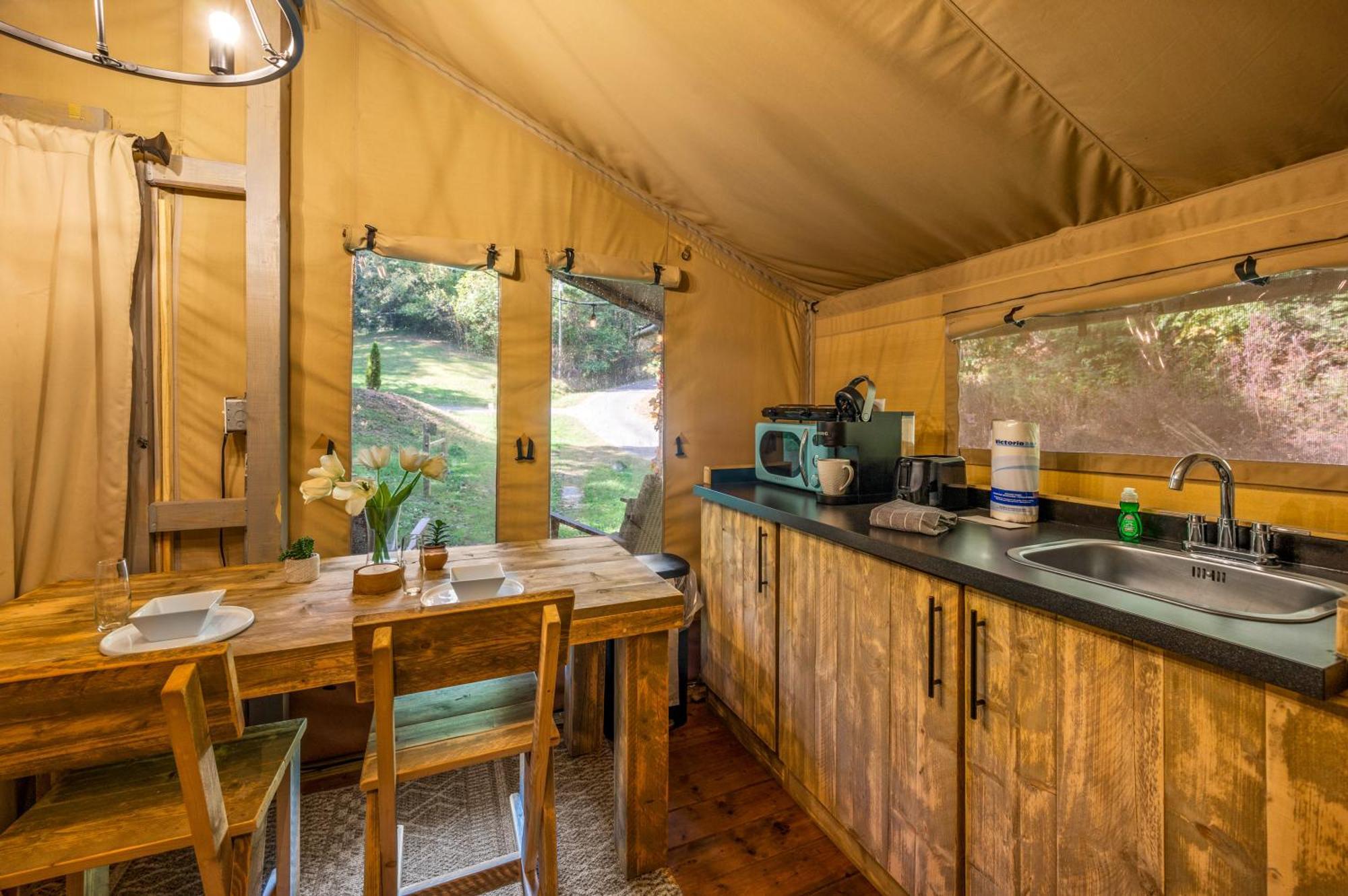 Hotel Firefly Season Glamping Sevierville Exteriér fotografie