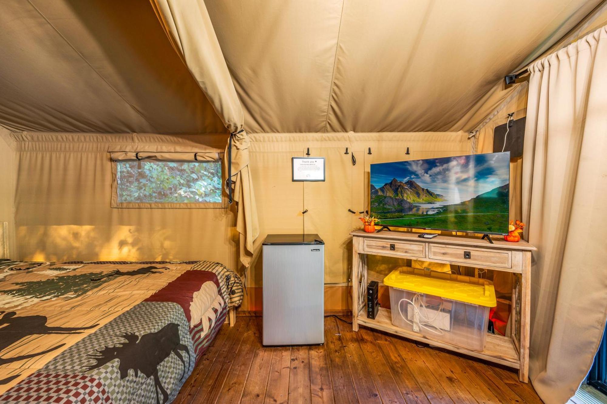 Hotel Firefly Season Glamping Sevierville Exteriér fotografie